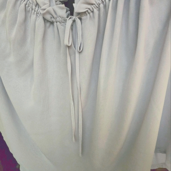 Feminine & Elegant Lavender Off the Shoulder Top from Vince Camuto, XL,Stunning! - Picture 5 of 7